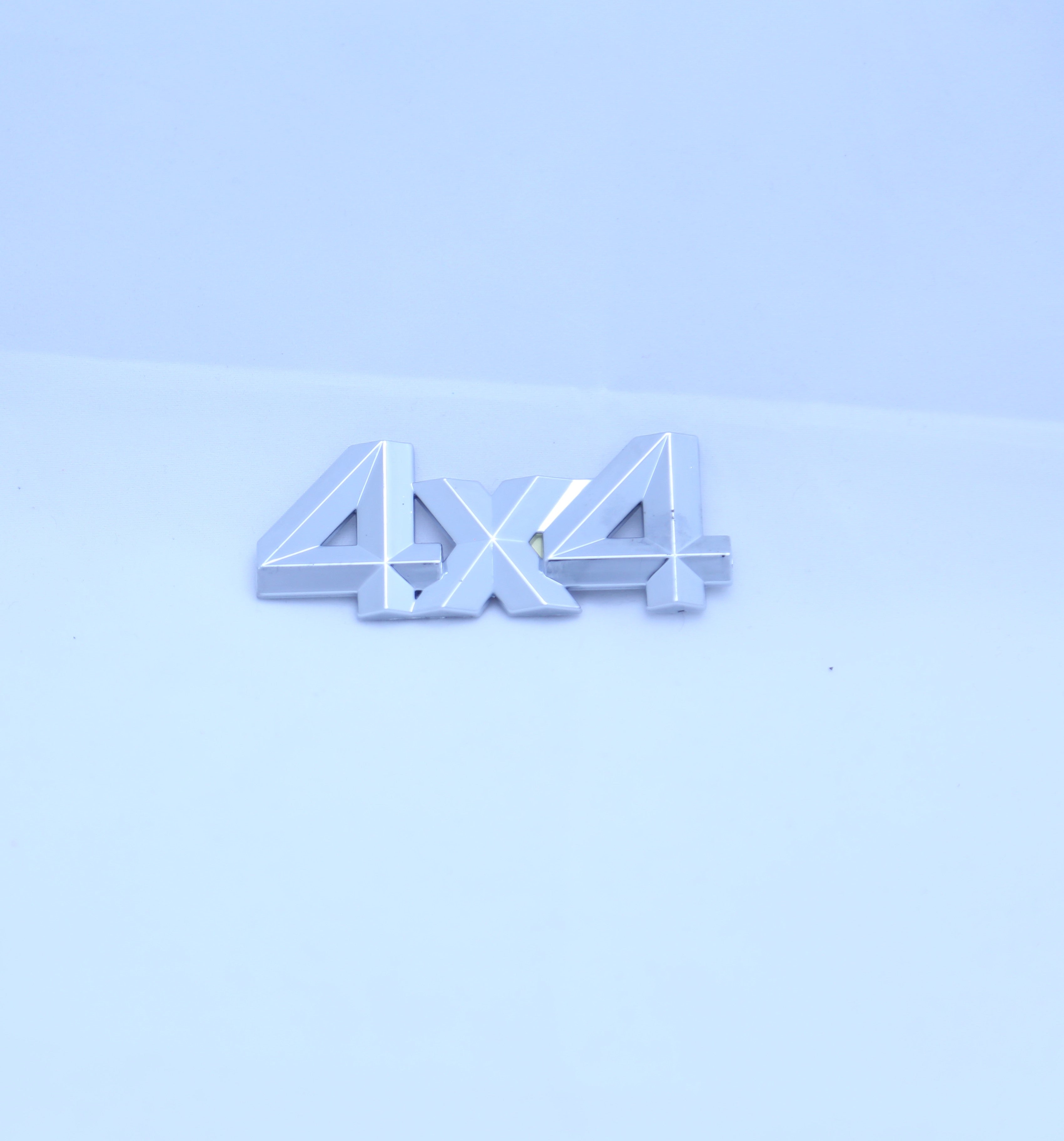 4x4 Emblem Small Bold 8cm Chrome IP Badge