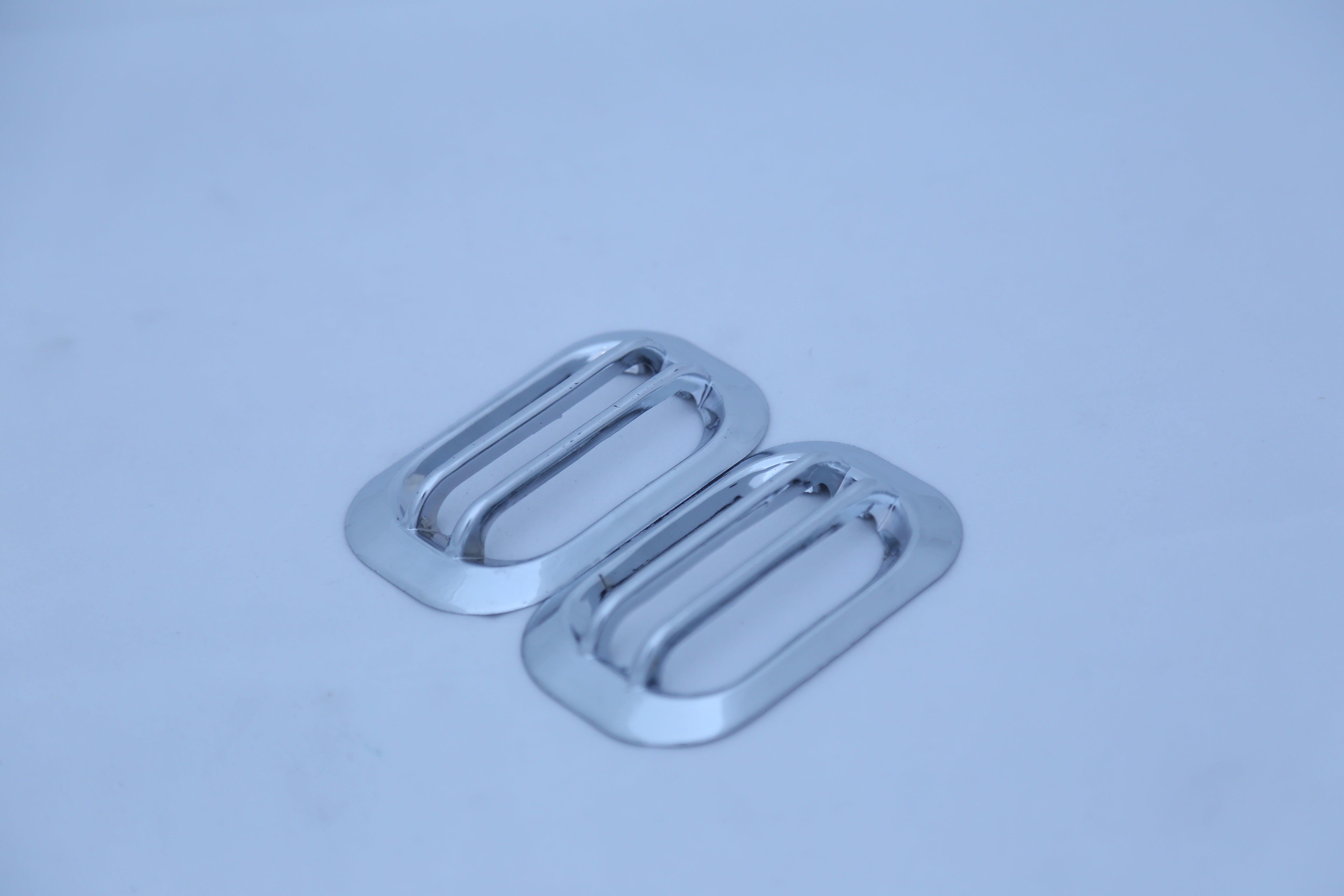 Indicator Covers Lining Small 2pc set Chrome LC Badge