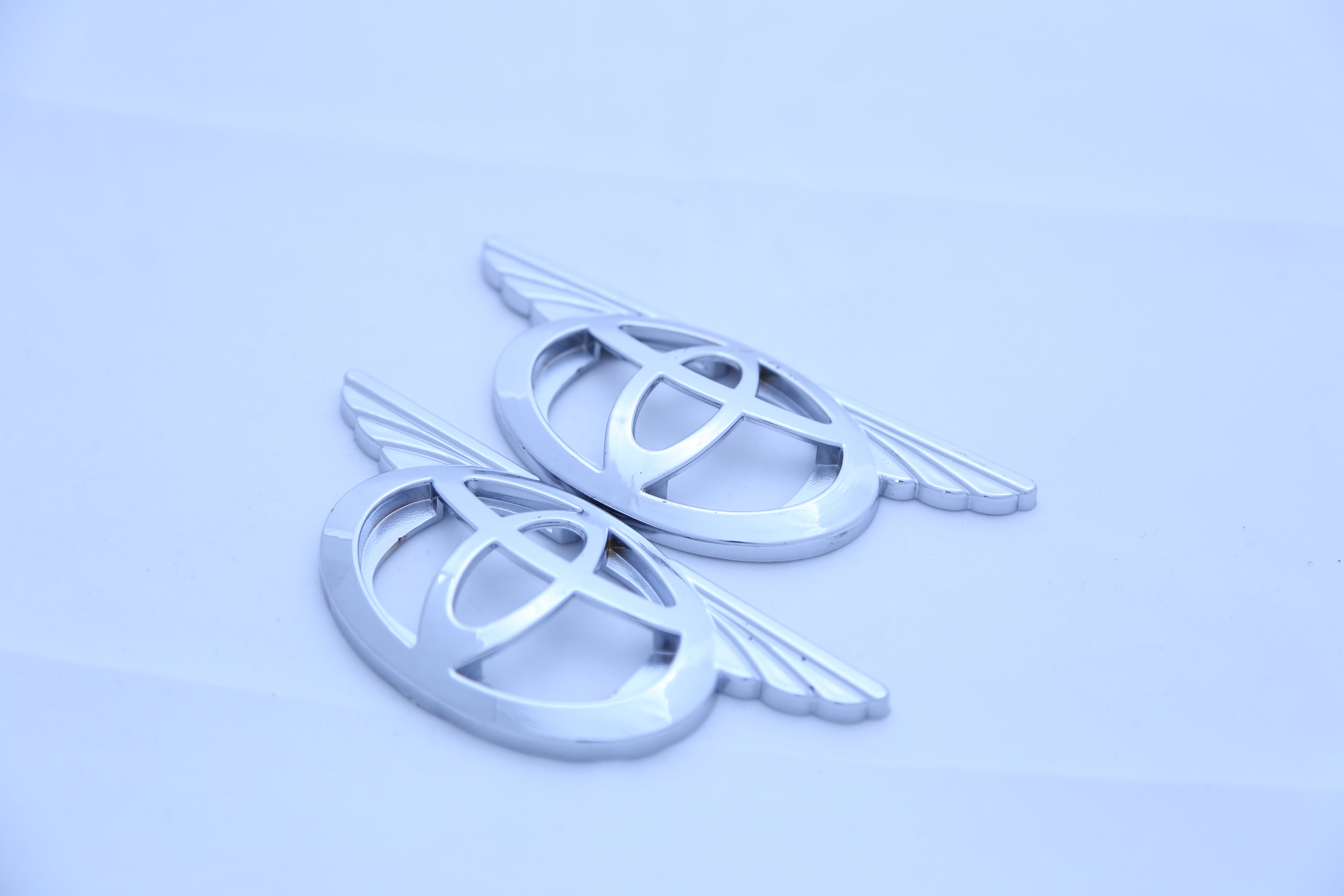 Indicator Covers Toyota 2pc set Chrome LC Badge