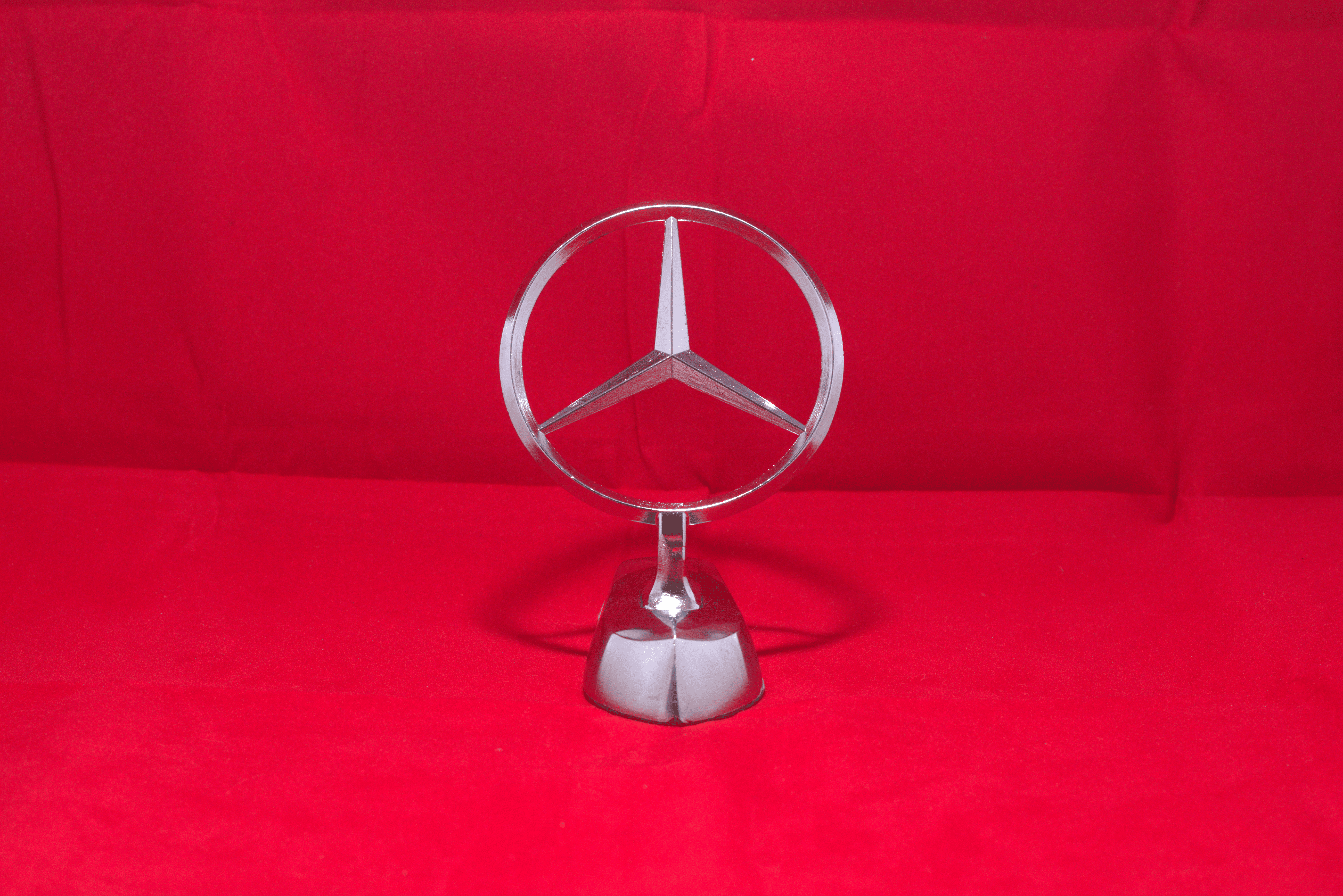 Mercedes Hood Logo 2.5x3.5inch-6.5x9cm Metal Bonnet Emblem Movable Heavy Chrome IP Badge