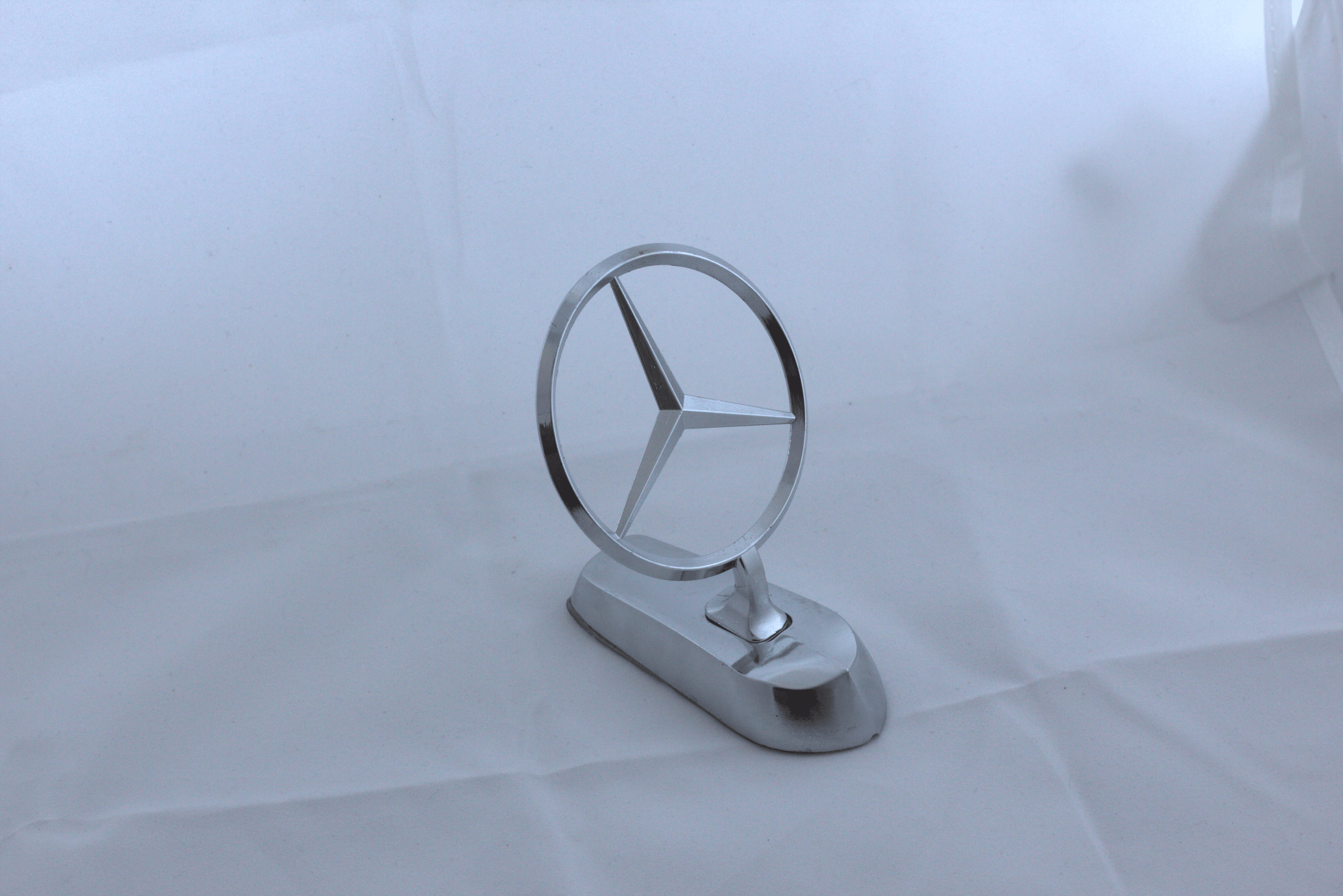 Mercedes Hood Logo 2.5x3.5inch-6.5x9cm Metal Bonnet Emblem Movable Heavy Chrome IP Badge
