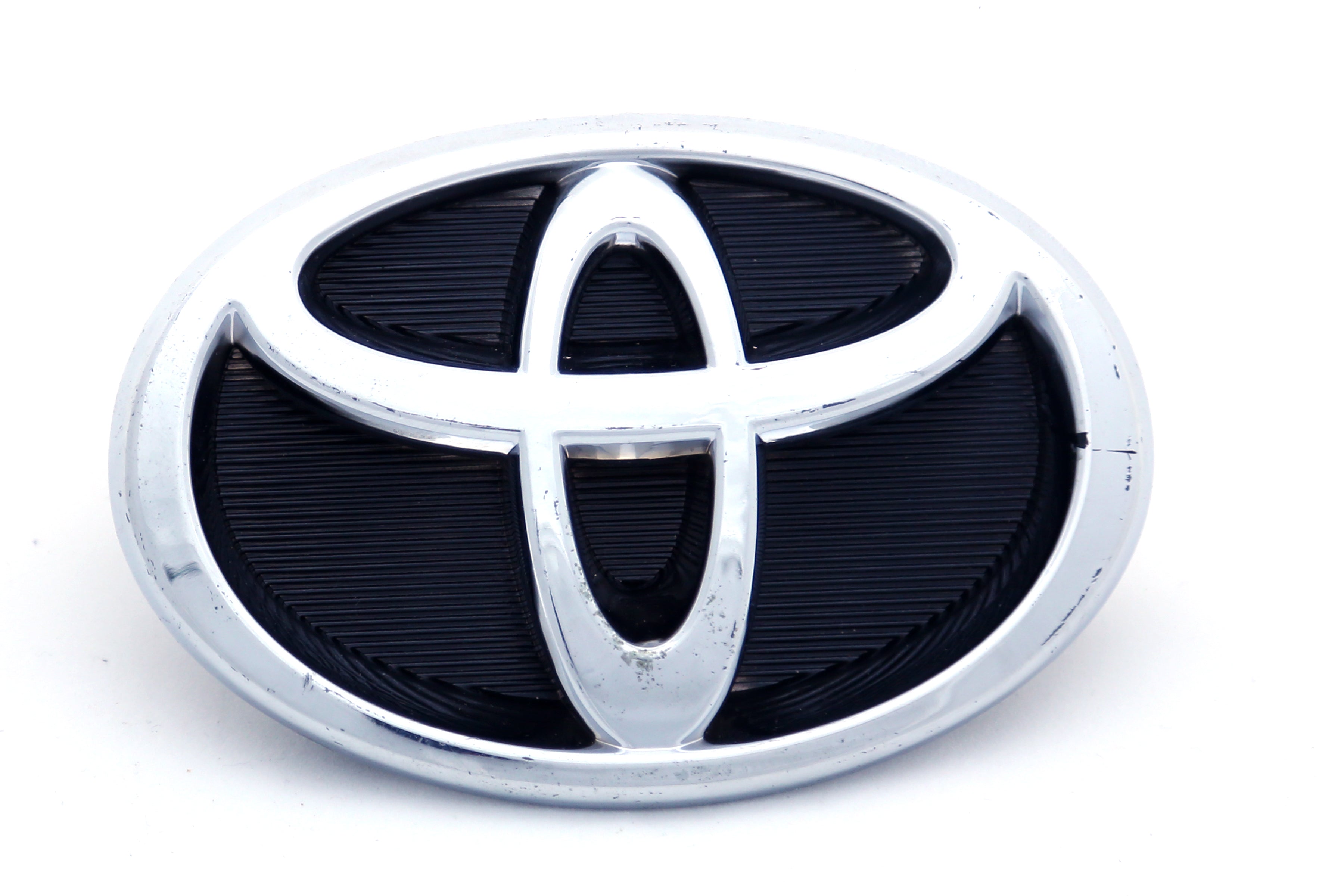Toyota Logo 11cmL Japanese Med Black Base Chrome IP Badge
