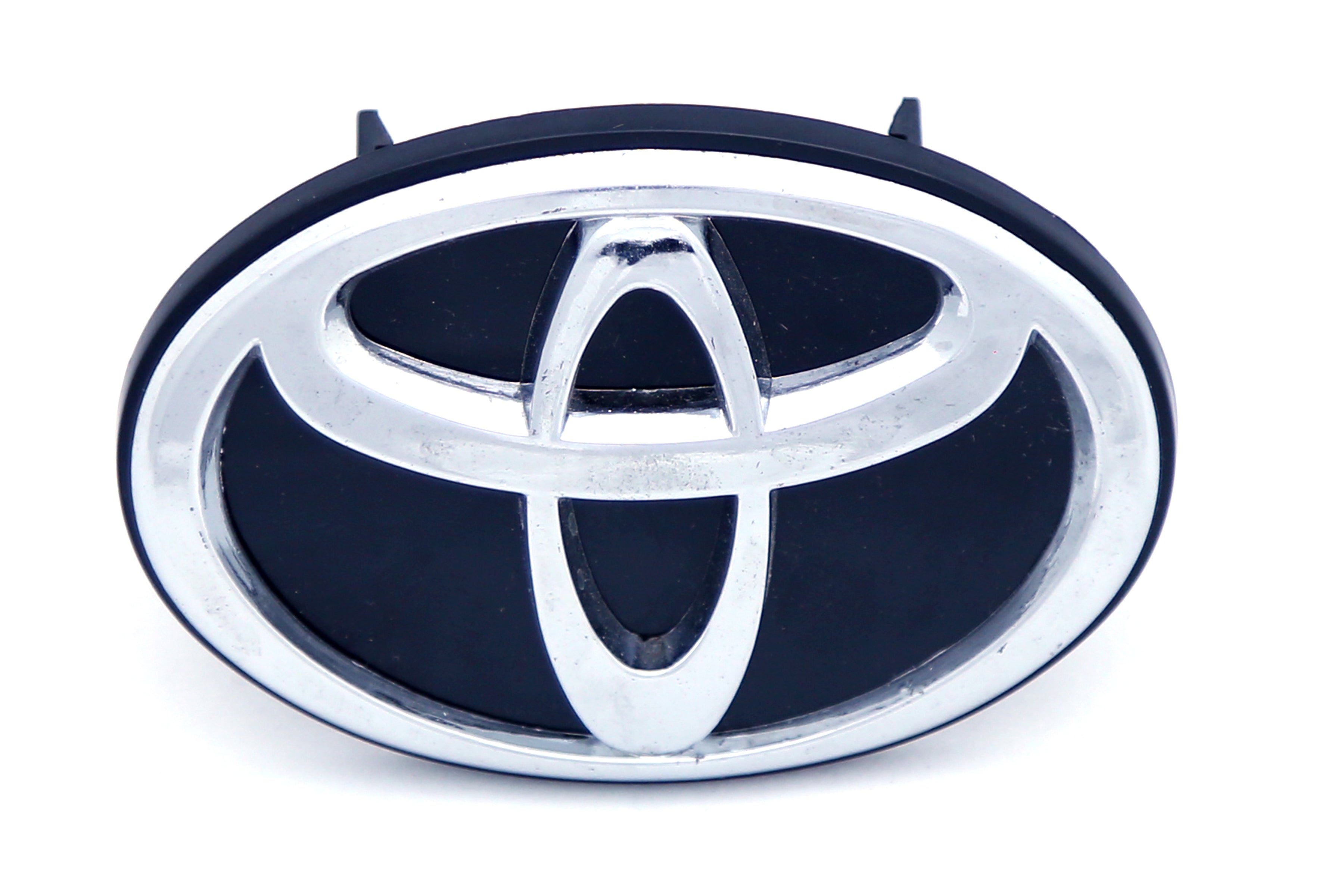 Toyota Logo 2.5x3.5inch-6.5x9cm 96 Grill Black Base Chrome LC Badge