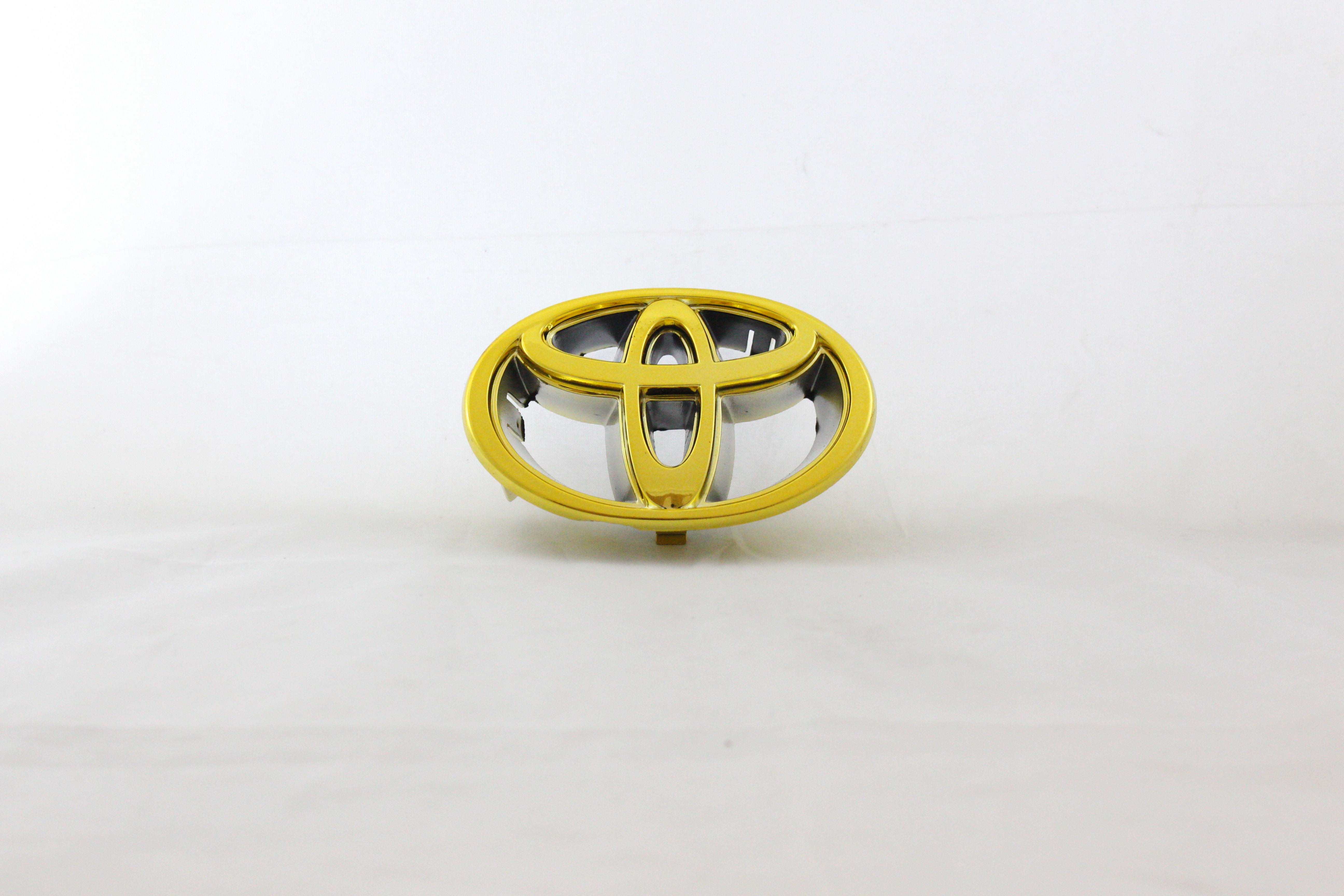 Toyota Logo 2.5x3.5inch-6.5x9cm Indus Grill Big Fitting Golden LC Badge