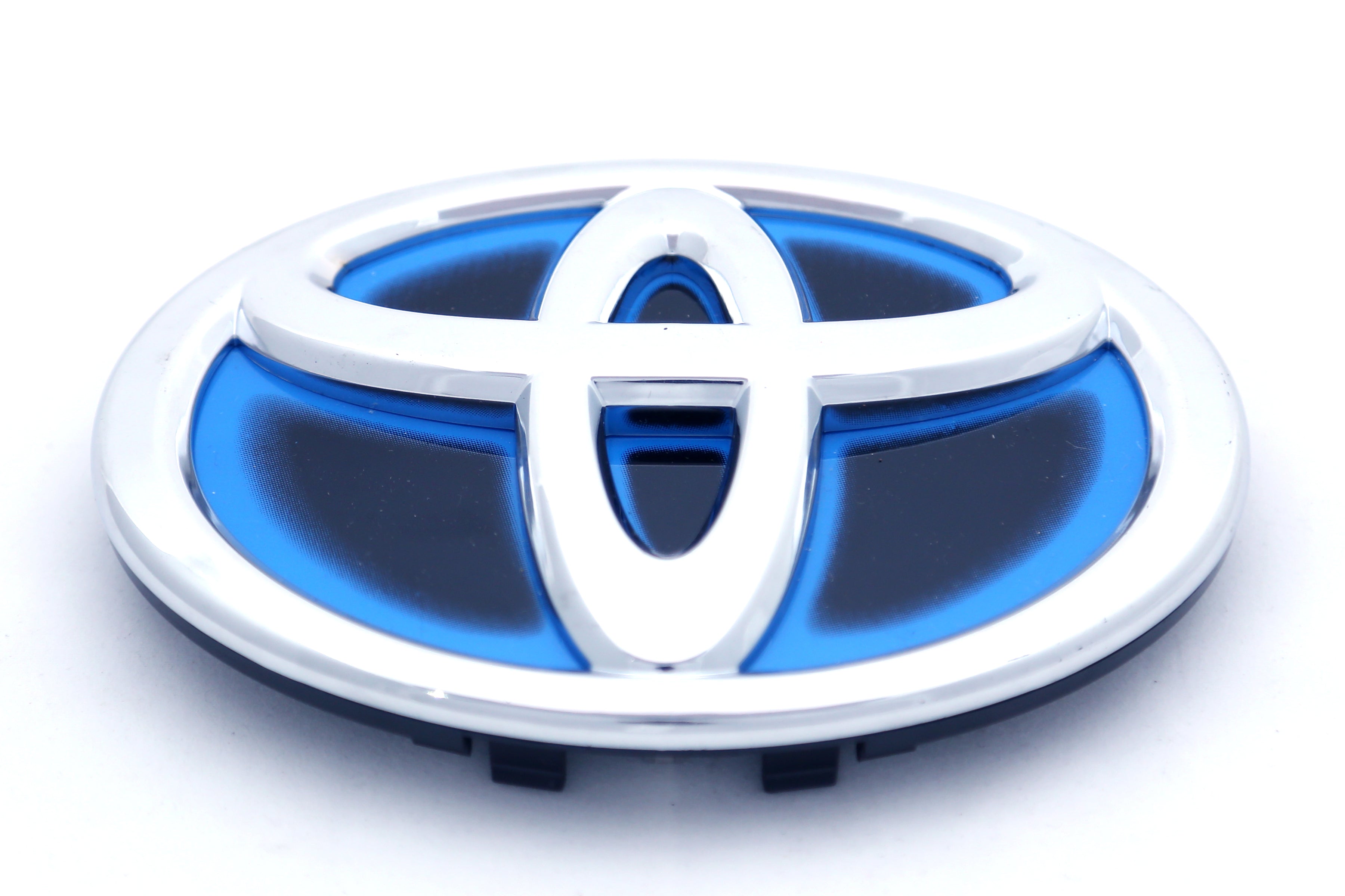 Toyota Logo 4.5x6inch-12x16cm Prius Grill Black Base Chrome IP Badge