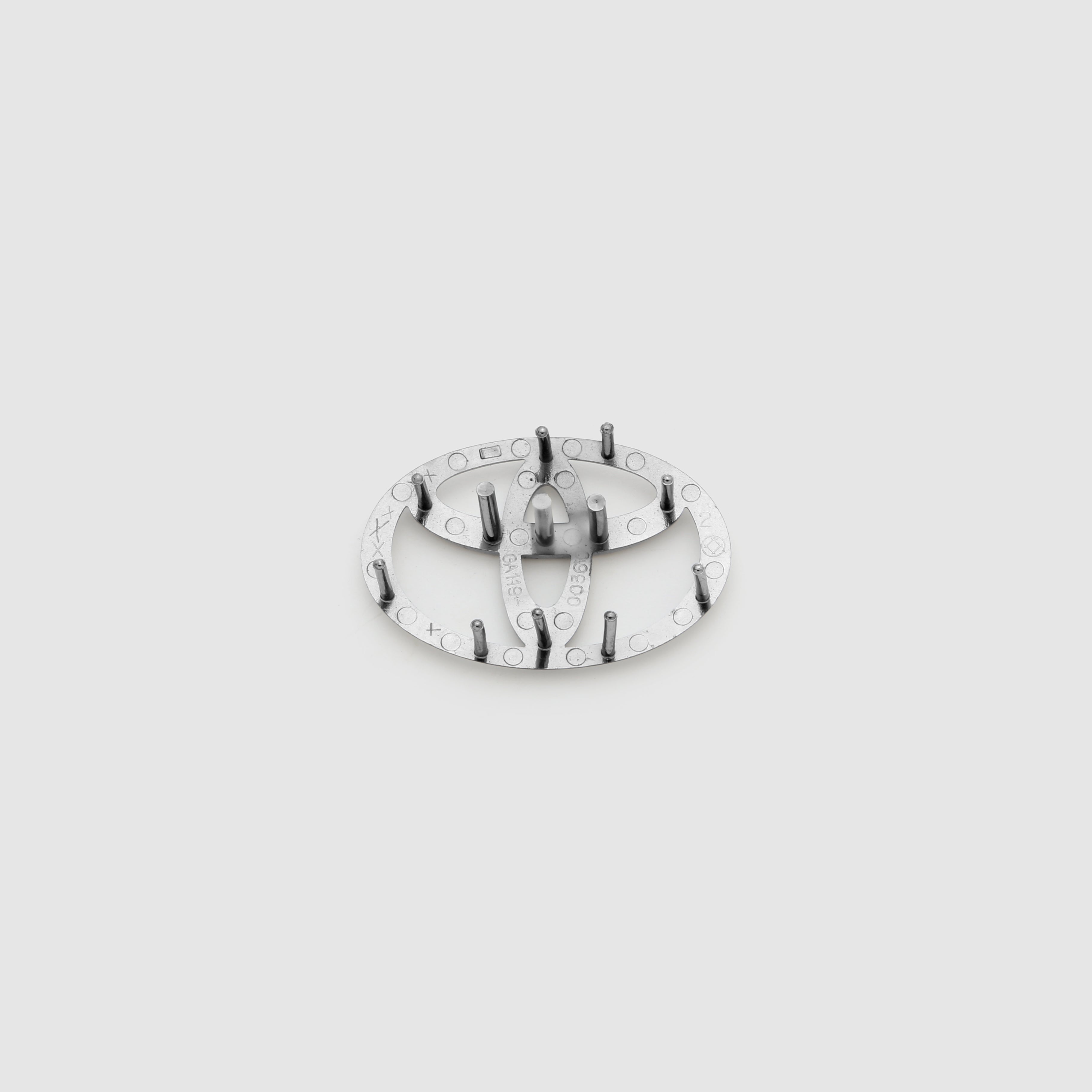 Toyota Logo 4x6.5cm Steering Pin Fit ABS Chrome IP Badge